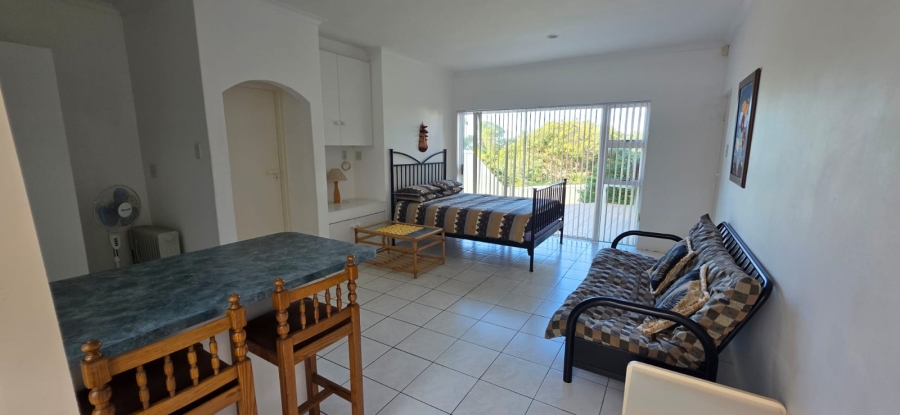 6 Bedroom Property for Sale in Vermont Western Cape
